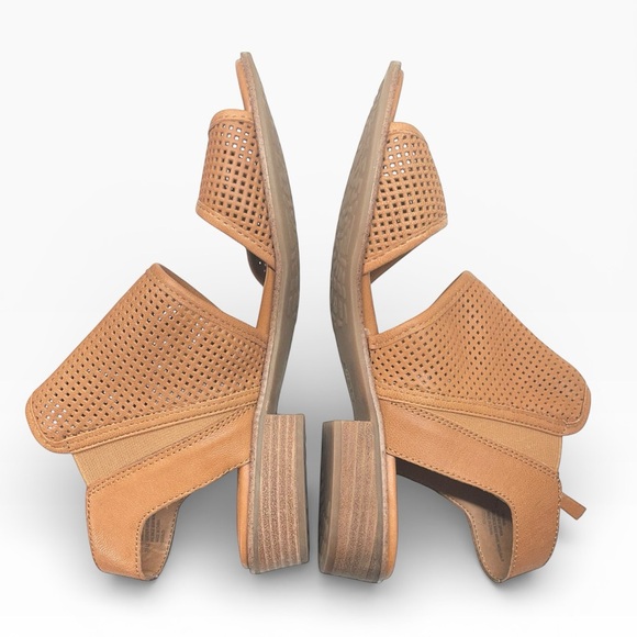 Söfft Leather Perforated Ankle Sandals 11M Tan Stacked Heel side Zip Boho chic - Picture 9 of 11